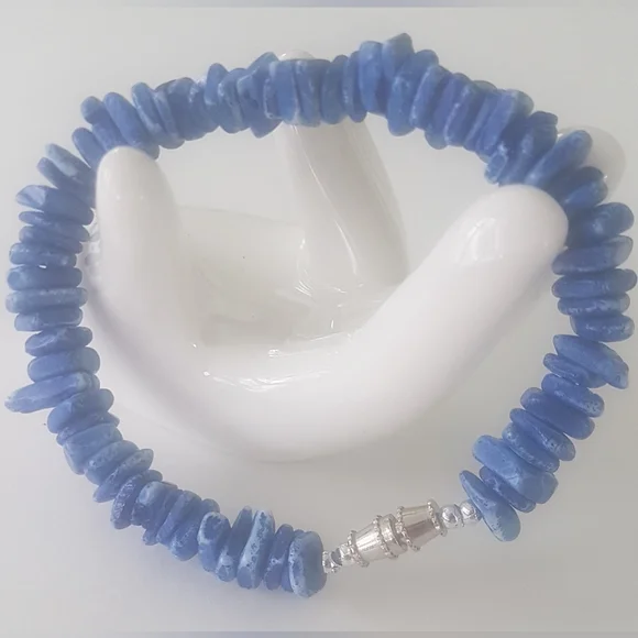 🐚 Blue Shell Bracelet - Picture 2 of 4